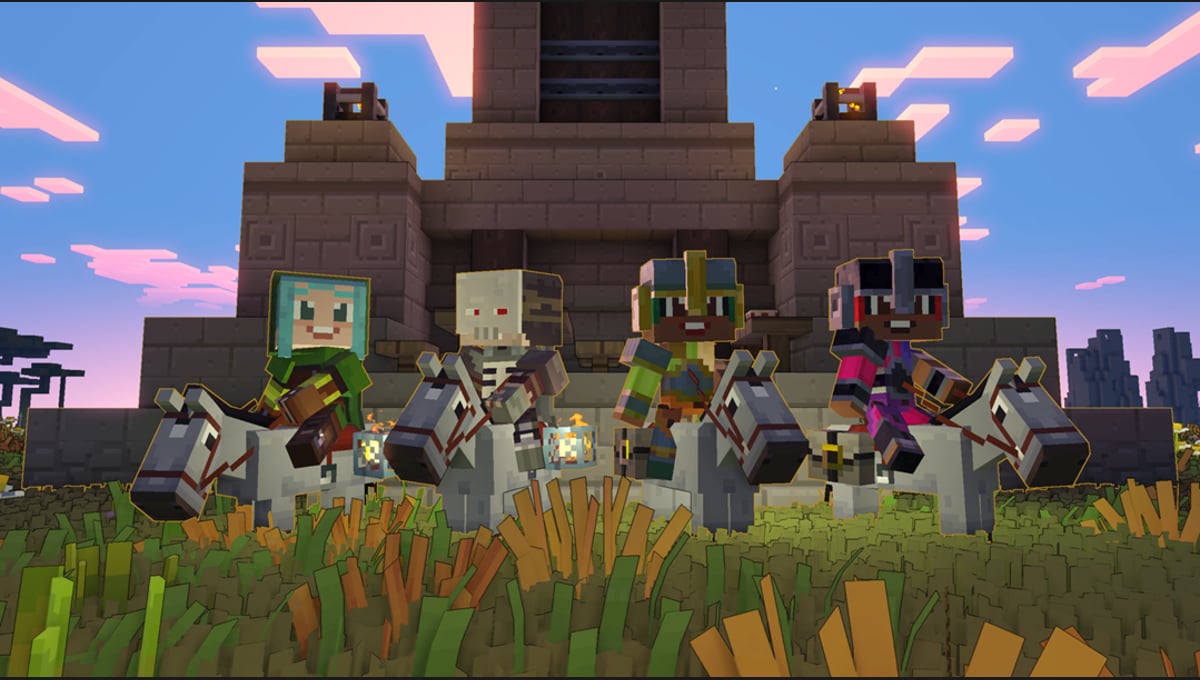 Minecraft Legends Deluxe Edition thumbnail 2